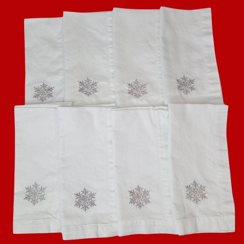 Pottery Barn Snowflake Napkins 2007 Set of 8 White Silver Embroidered 20x20